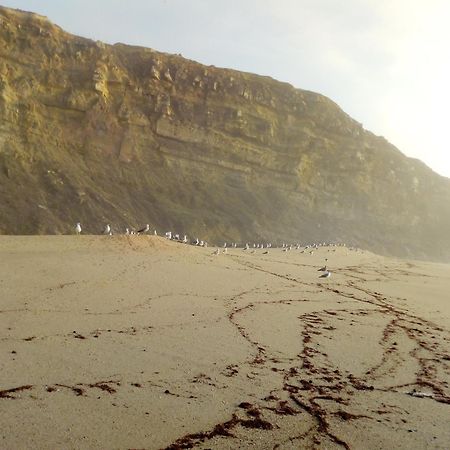 Arthouse Surf Ericeira Hotel ภายนอก รูปภาพ