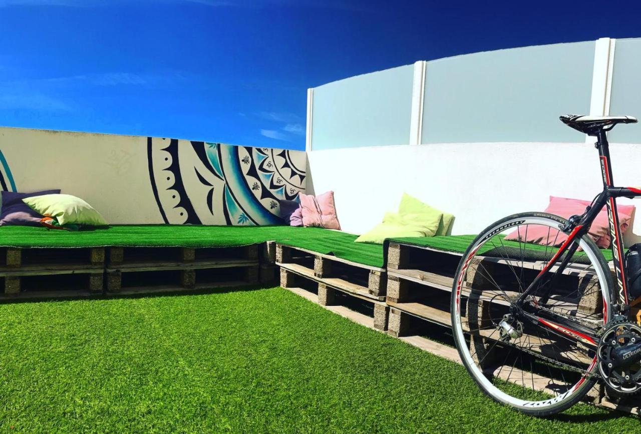 Arthouse Surf Ericeira Hotel ภายนอก รูปภาพ