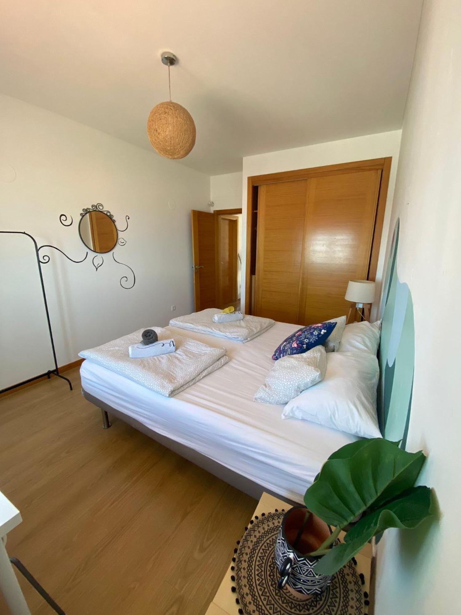 Arthouse Surf Ericeira Hotel ภายนอก รูปภาพ